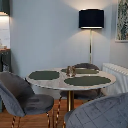 La Du Perron Apartment *